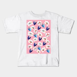 The rose garden. Graphic design of flowers and leaves in a blooming garden. Kids T-Shirt